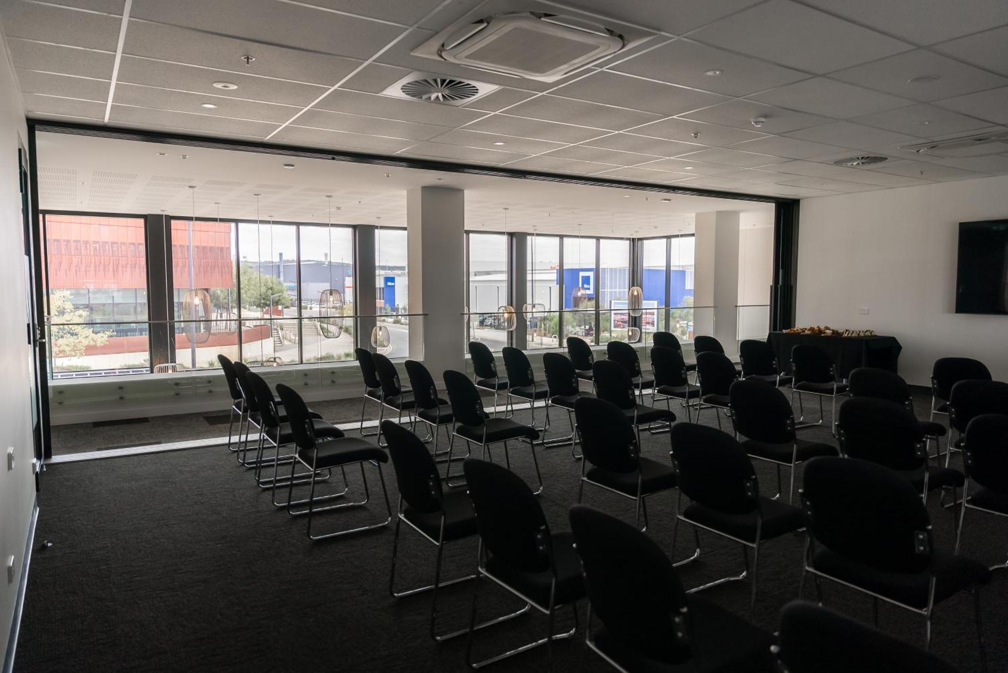 Mantra Tonsley Adelaide Aparthotel Exterior photo