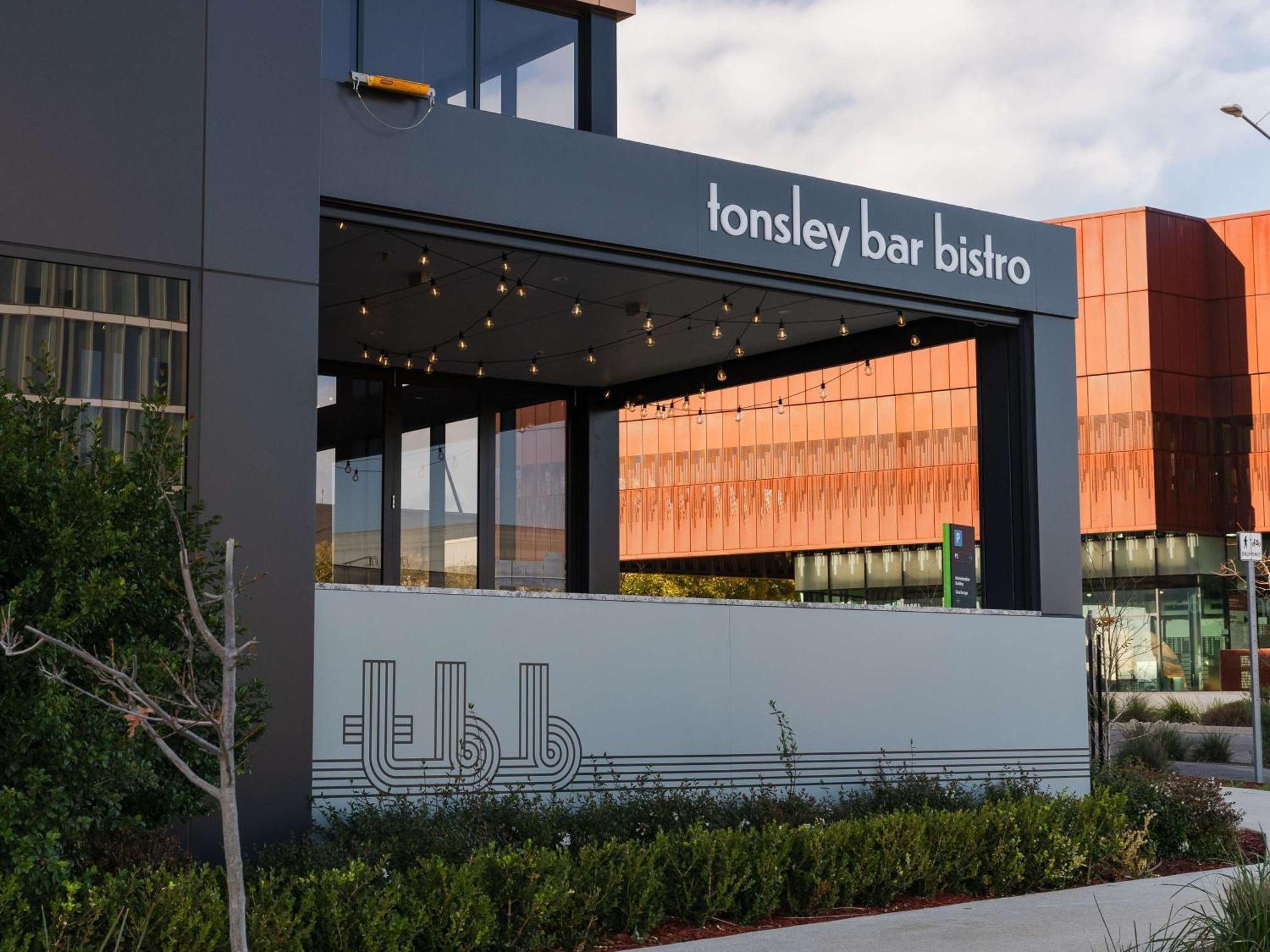 Mantra Tonsley Adelaide Aparthotel Exterior photo